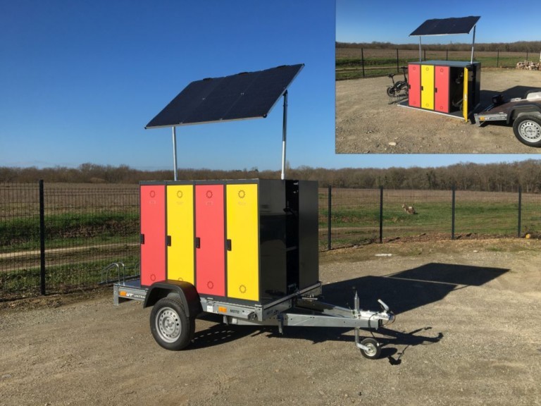 Remorque solaire recharge vélo trottinette